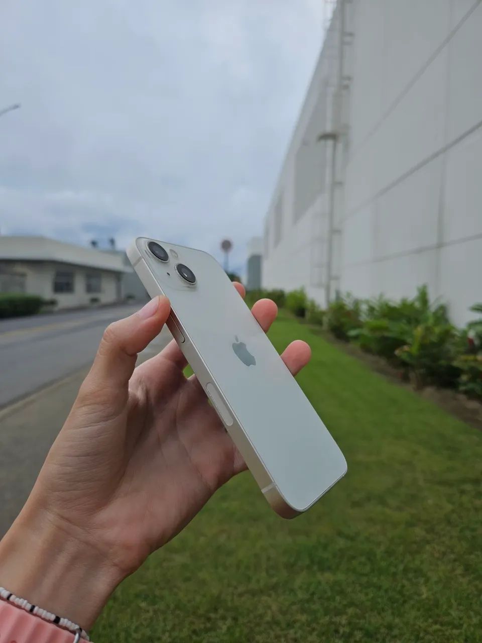 Iphone 13 128GB Branco Todo Original - Foto 2