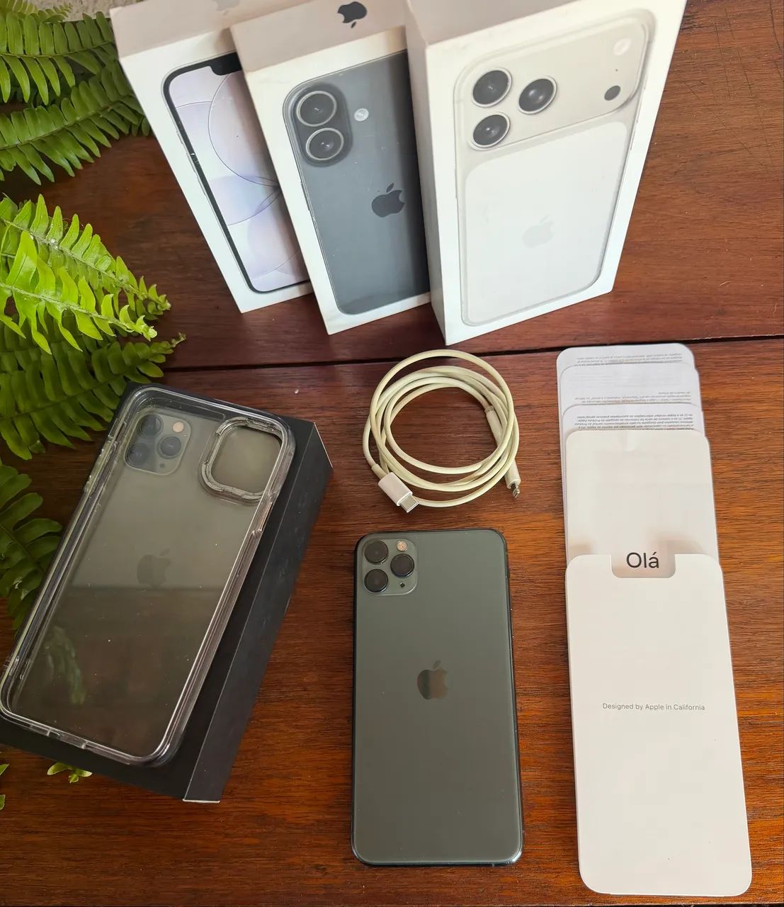 iPhone 11 Pro Max 256gb 12x sem juros - Celulares e Smartphones
