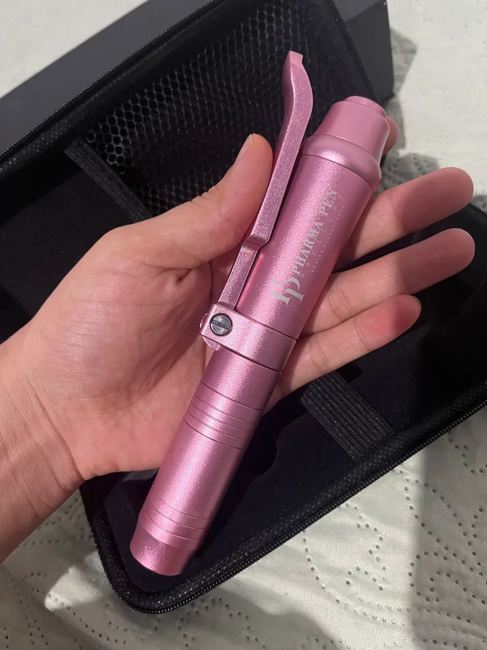 Caneta pressurizada (injetora) hyaluron pen com registro na ANVISA