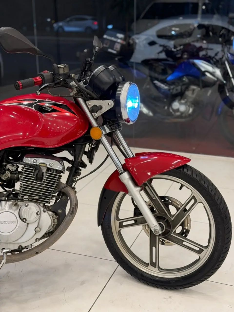 Suzuki GSR150i 2016 - Foto 5