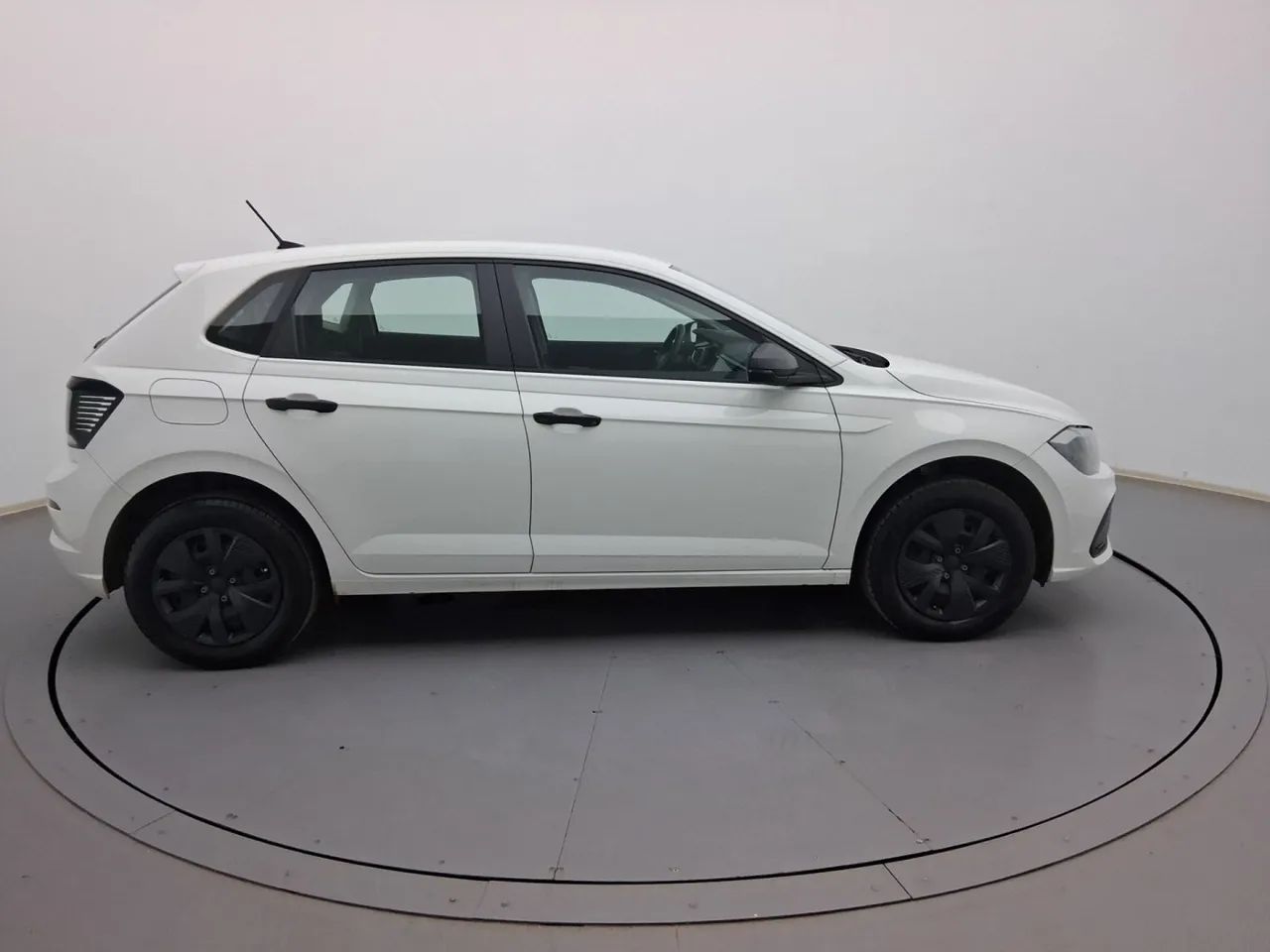 Volkswagen Polo Track 1.0 Flex 12V 5p, foto 6 de 18