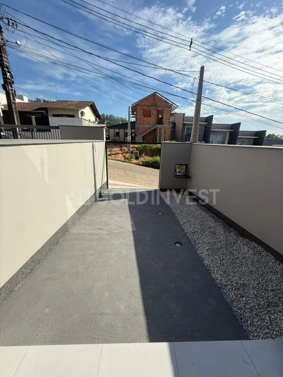 Sobrado com passagem lateral 2 quartos no bairro Volta Grande - Foto 5