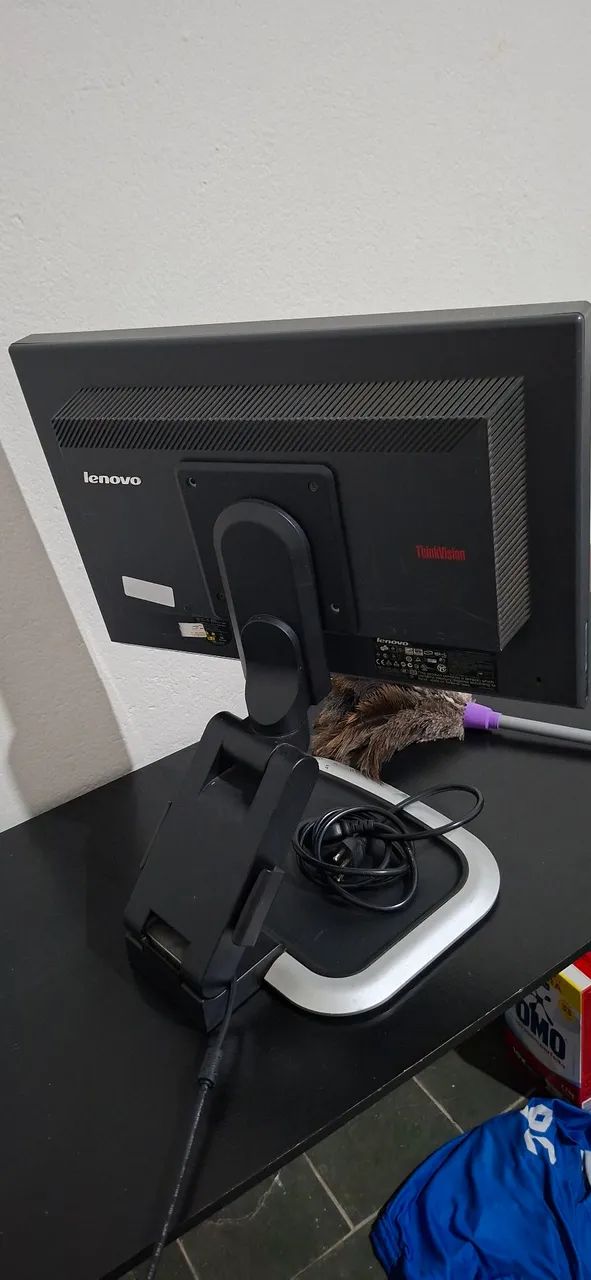 Monitor lenovo thinkvision articulado  - Foto 3