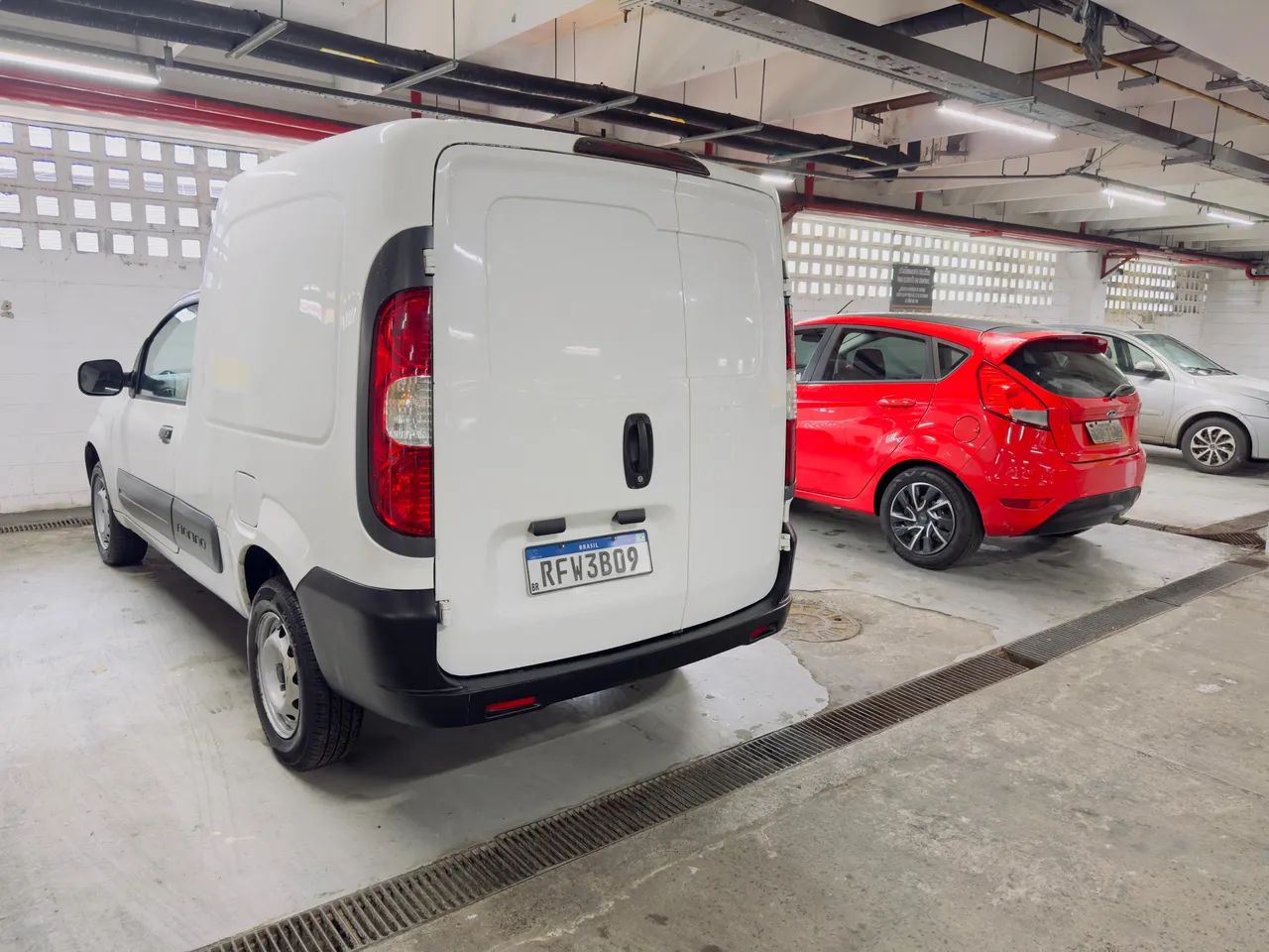 Fiat Fiorino Furgão Work. Hard 1.4 Flex 8V 2P 2021 - Foto 3