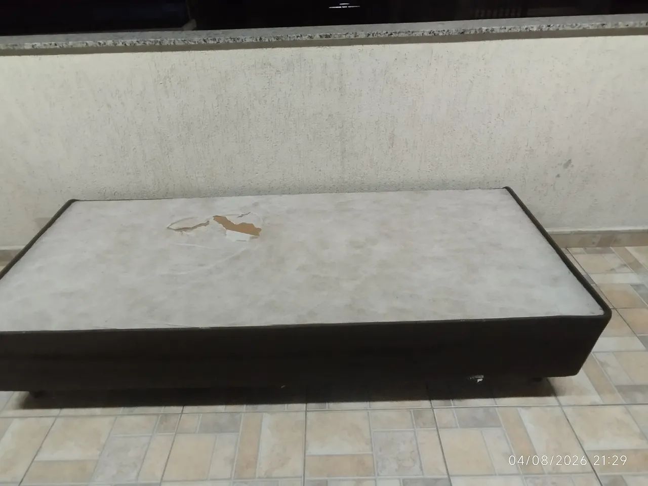Box cama de solteiro 
