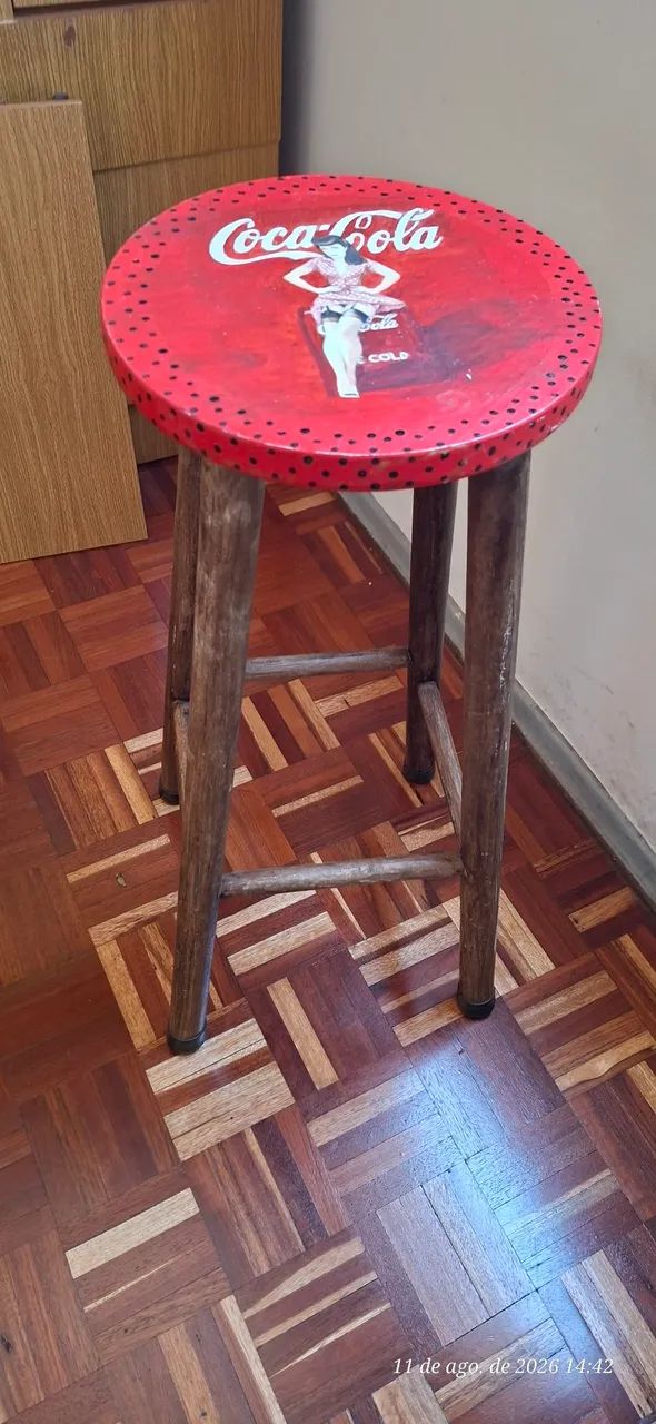 Banqueta alta de madeira - Foto 2