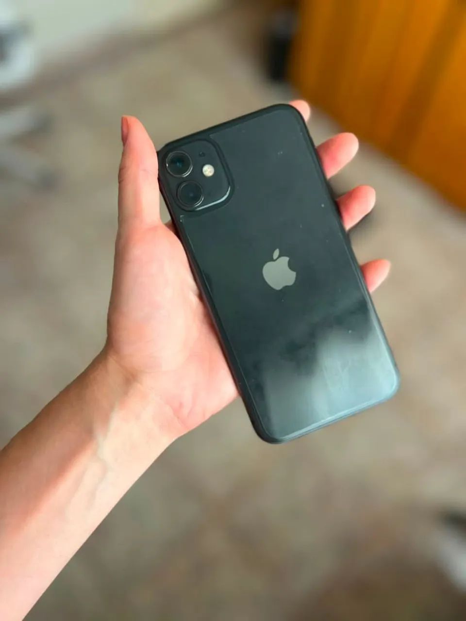 iPhone 11 128GB - SEM DETALHES
