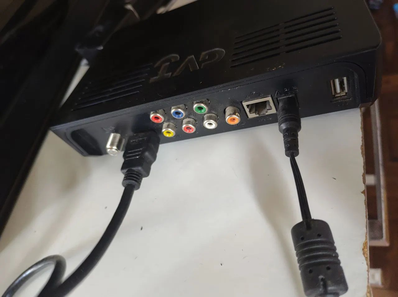 Tv Semp 32 polegadas+ conversor. 300 $ - Foto 3