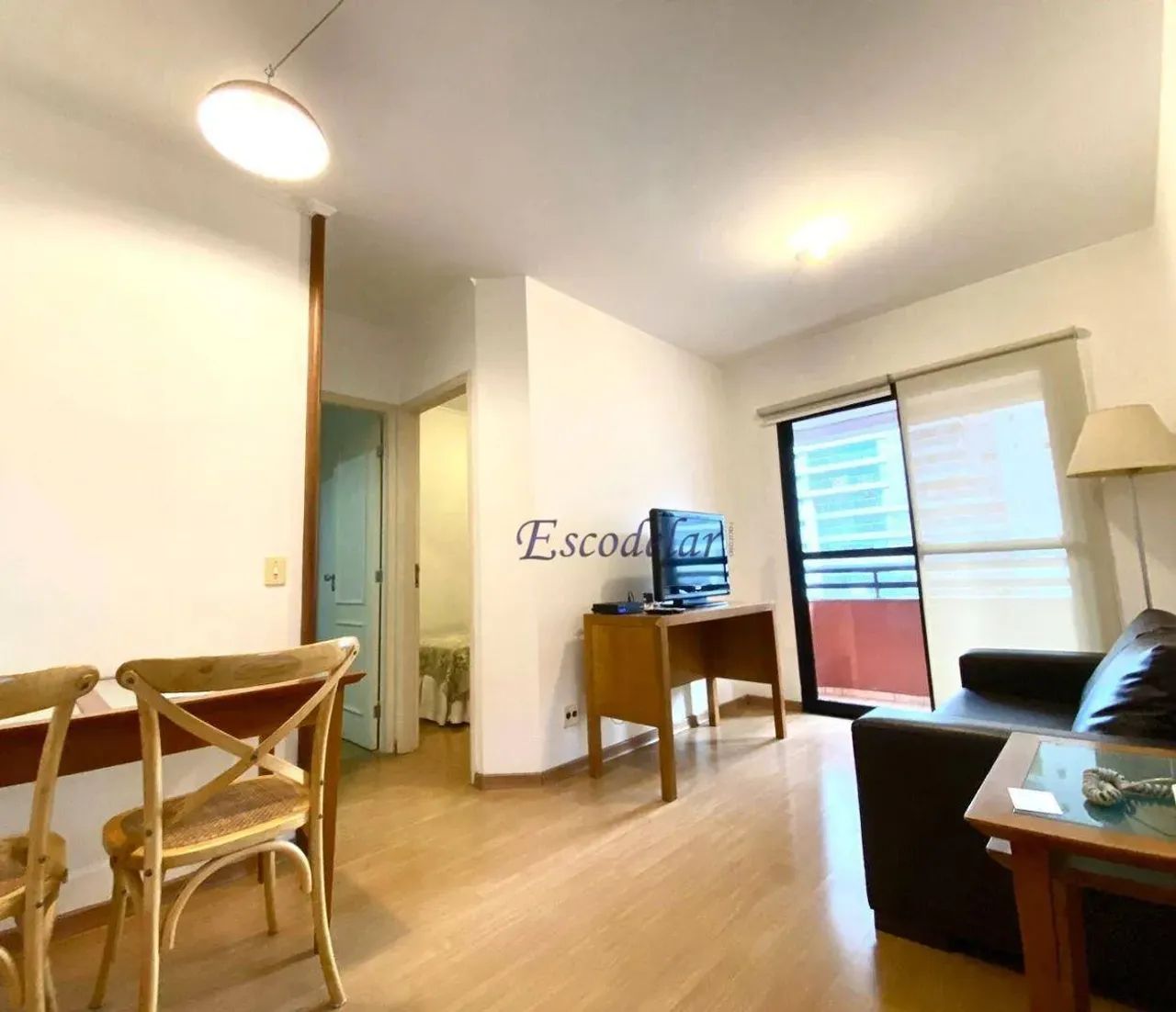 Apartamento com 2 quartos, com varanda, com vaga equipado e mobiliado, para alugar, 50 m² 