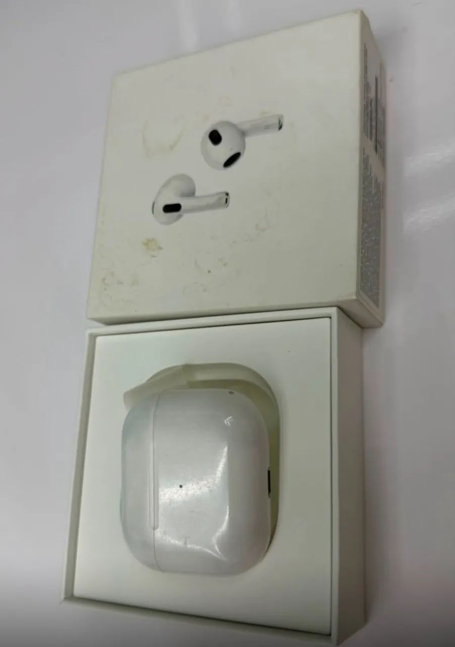 AirPods 