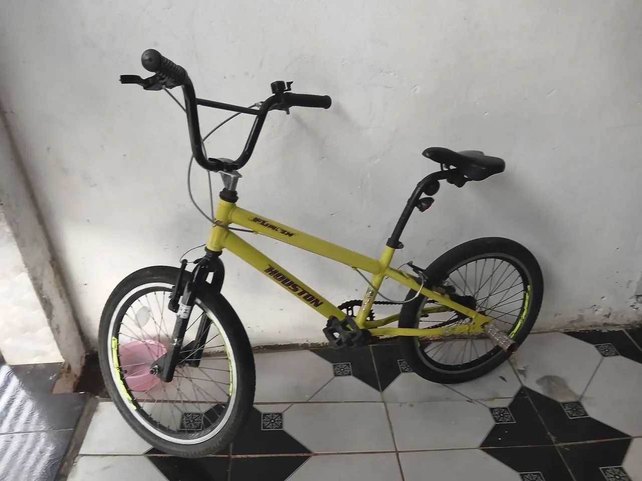 Bicicleta semi nova infantil 
