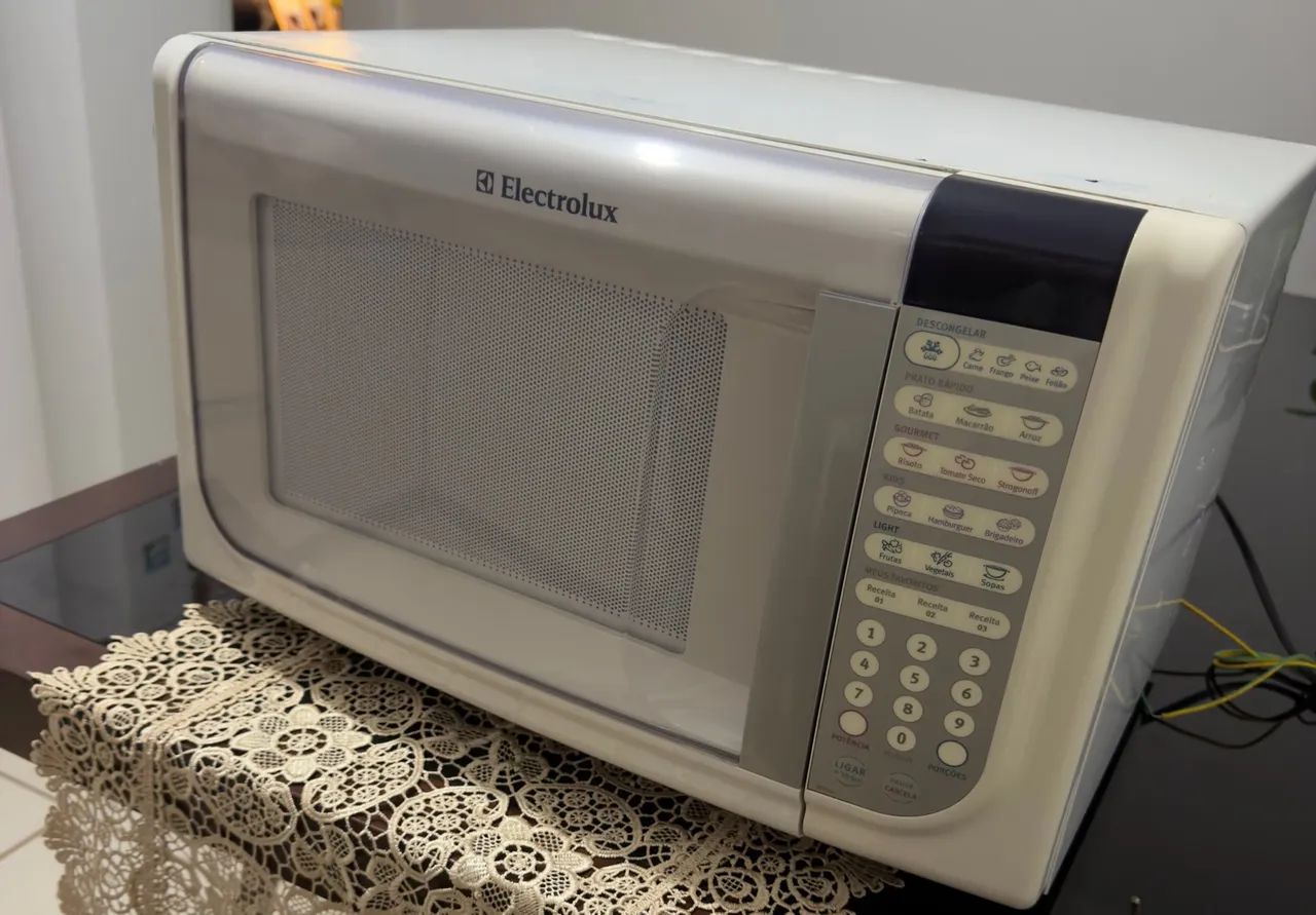 Microondas Eletrolux 31 litros  - Foto 2