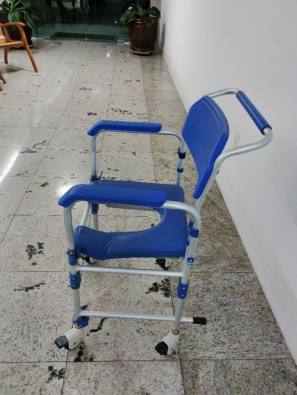 Cadeira de banho  - Foto 2