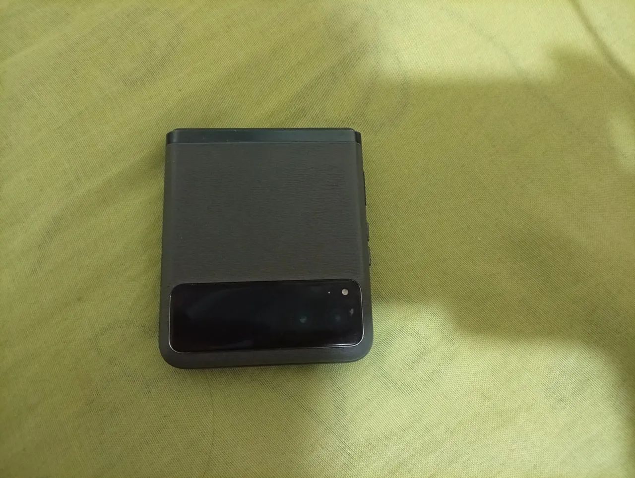 Celular Motorola Razr 40  - Foto 2