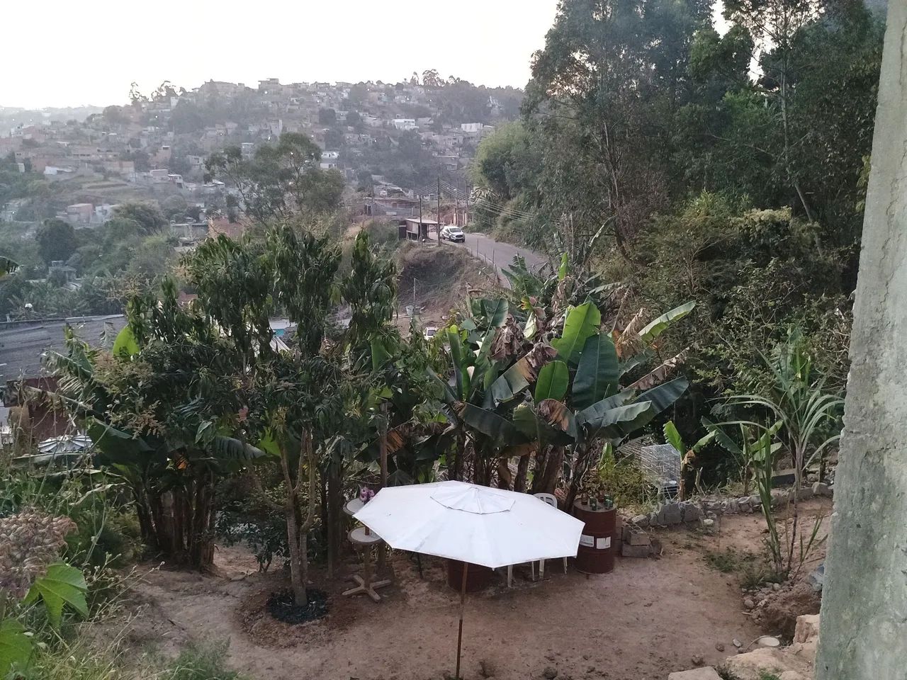 Vendo terreno com dois cômodos e banheiro  - Foto 5