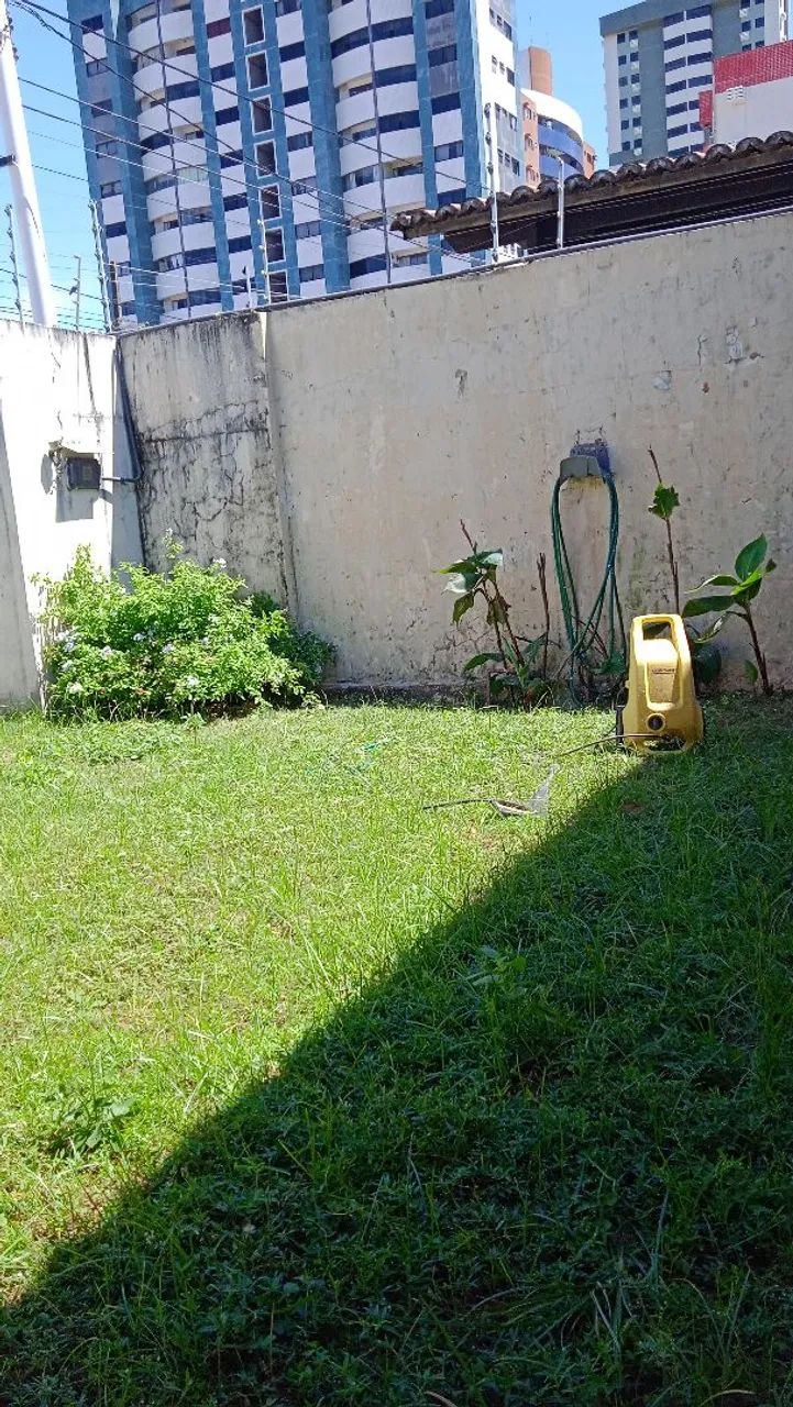 Preciso de um pedreiro para amanhã 