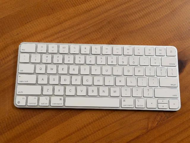 Magic Keyboard Apple