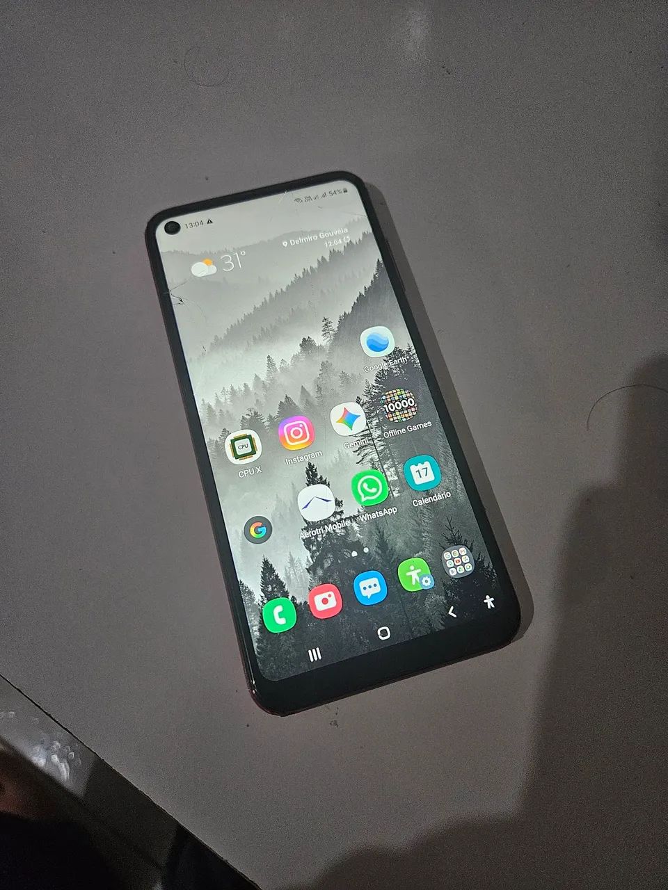 Samsung A11 com alguns detalhes 