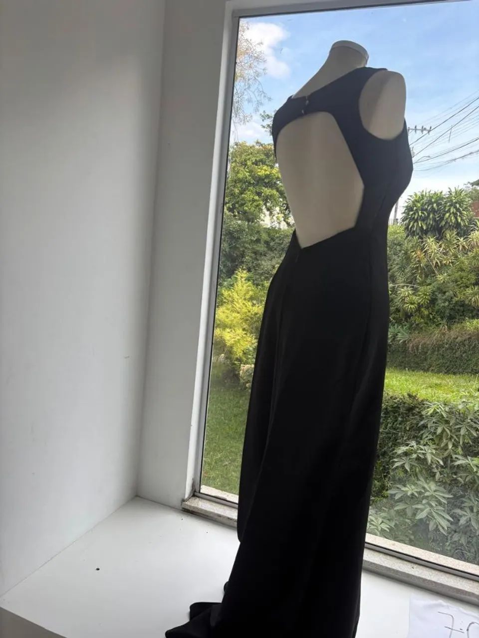 Vestido longo preto.  - Foto 3