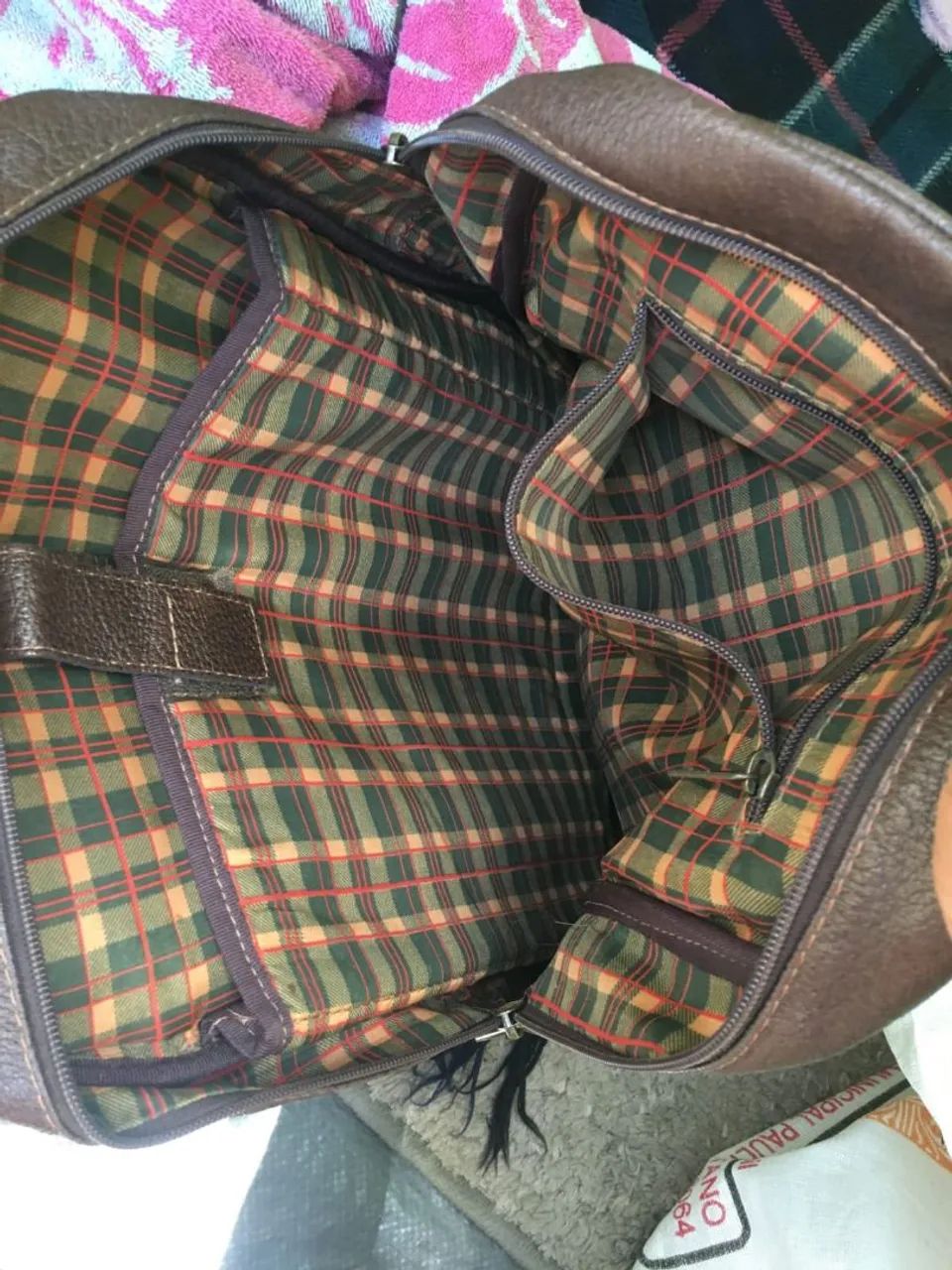 Vendo bolsa de couro legítimo. - Foto 2