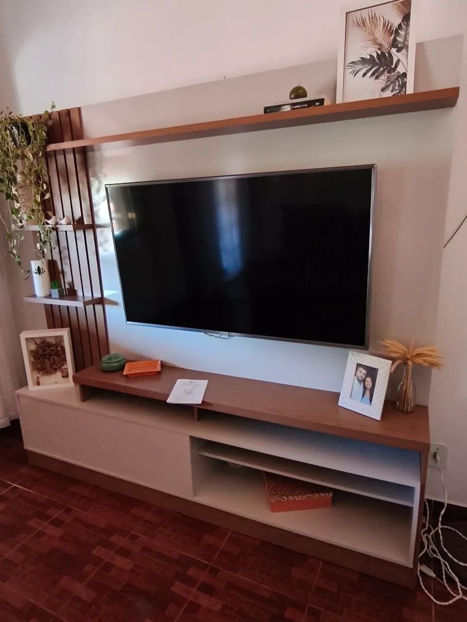 Painel com rack ripado  - Foto 2