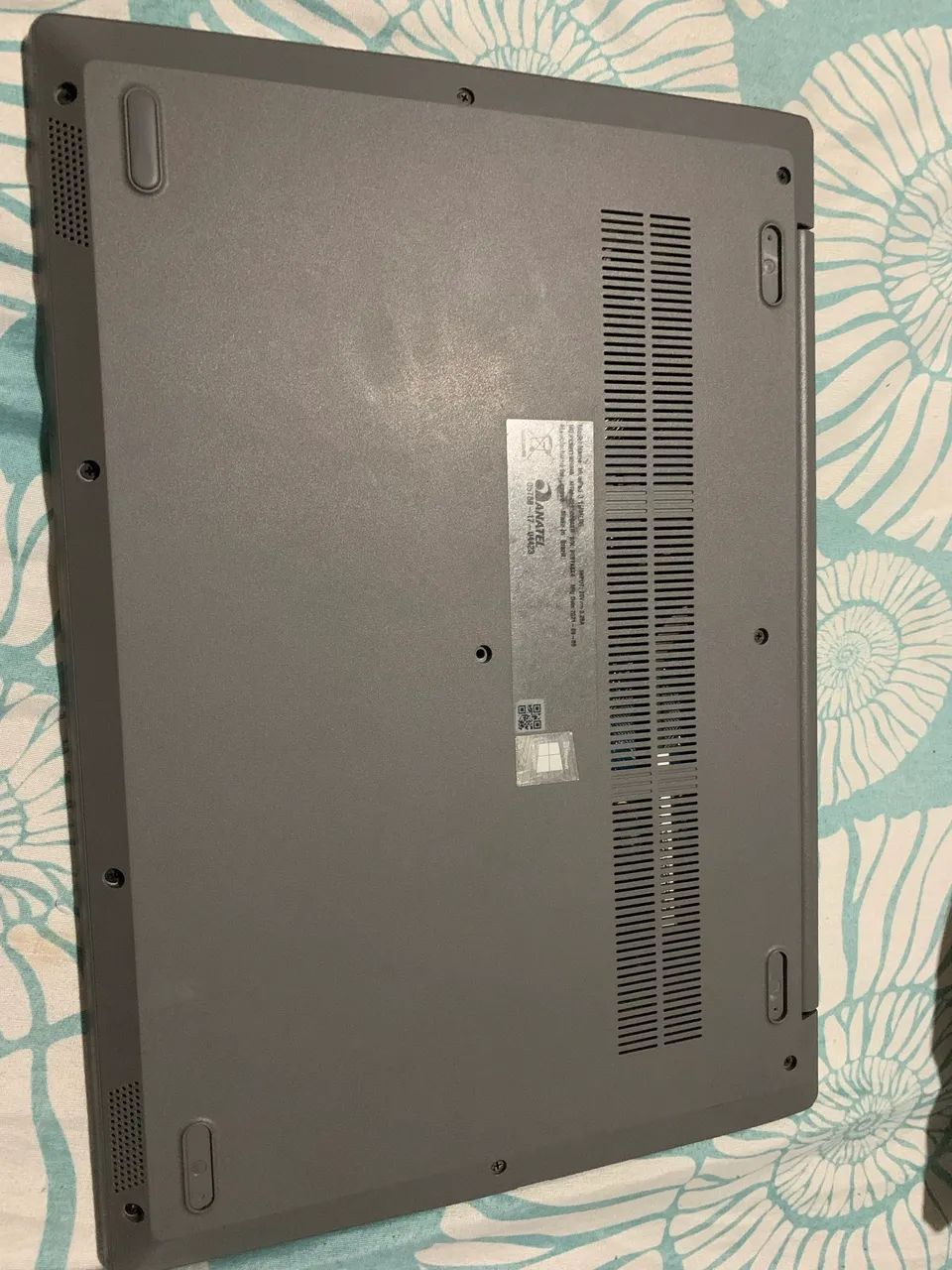 Lenovo IdeaPad 3 15IML05 - Foto 2
