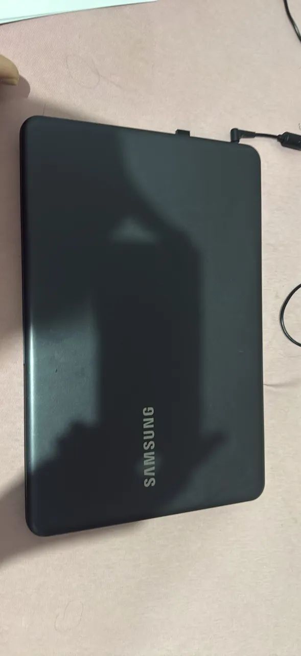 Samsung Essentials 15.6" - Intel Celeron, 4GB RAM, SSD 512GB, Windows 11  - Foto 3