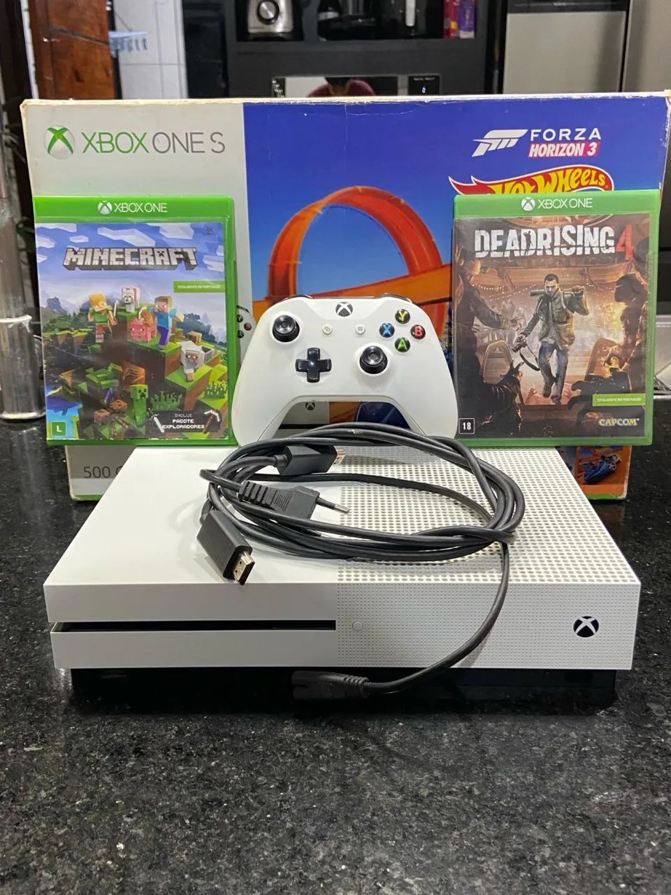 Xbox One S 500GB - Super Conservado - Consoles de Vídeo Game Xbox One S 500GB - Super Conservado - Consoles de Vídeo Game