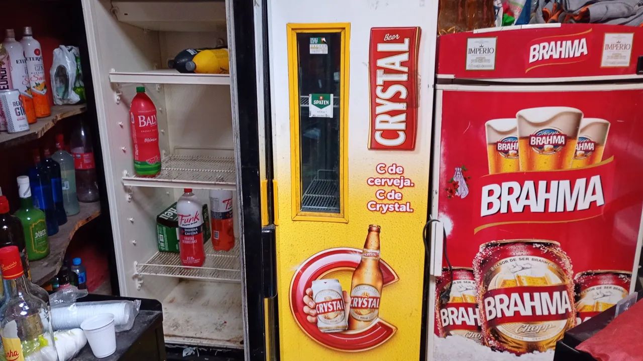 Vendo 2 cervejeira, 1 expositora e 1 freezer vertical 2 portas 