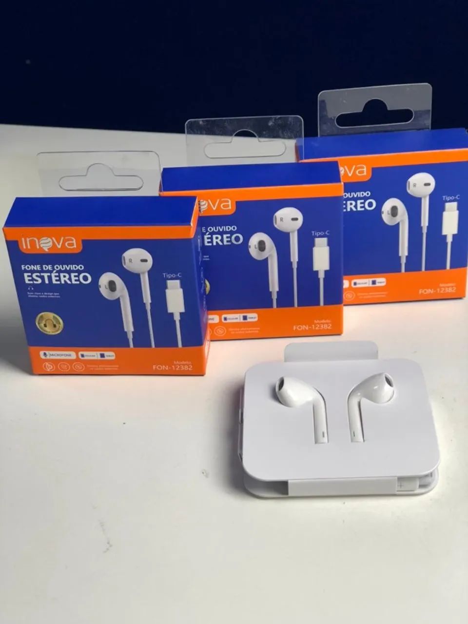 Fone de ouvido estéreo - USB-C, cabo de 2,1m.
