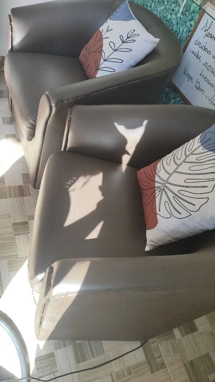 2 poltronas na cor marrom  - Foto 3