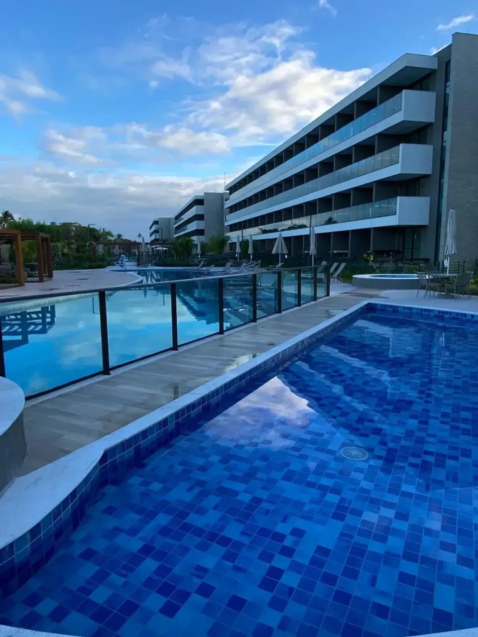 Apartamento térreo mobiliado beach class summer 42m² com varanda gourmet