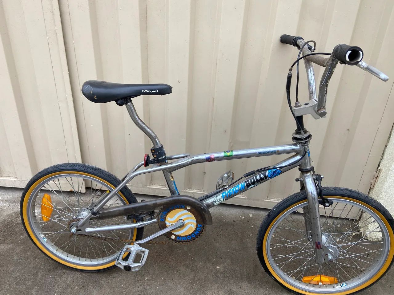 Bicicleta PISTON BULLY toda original 