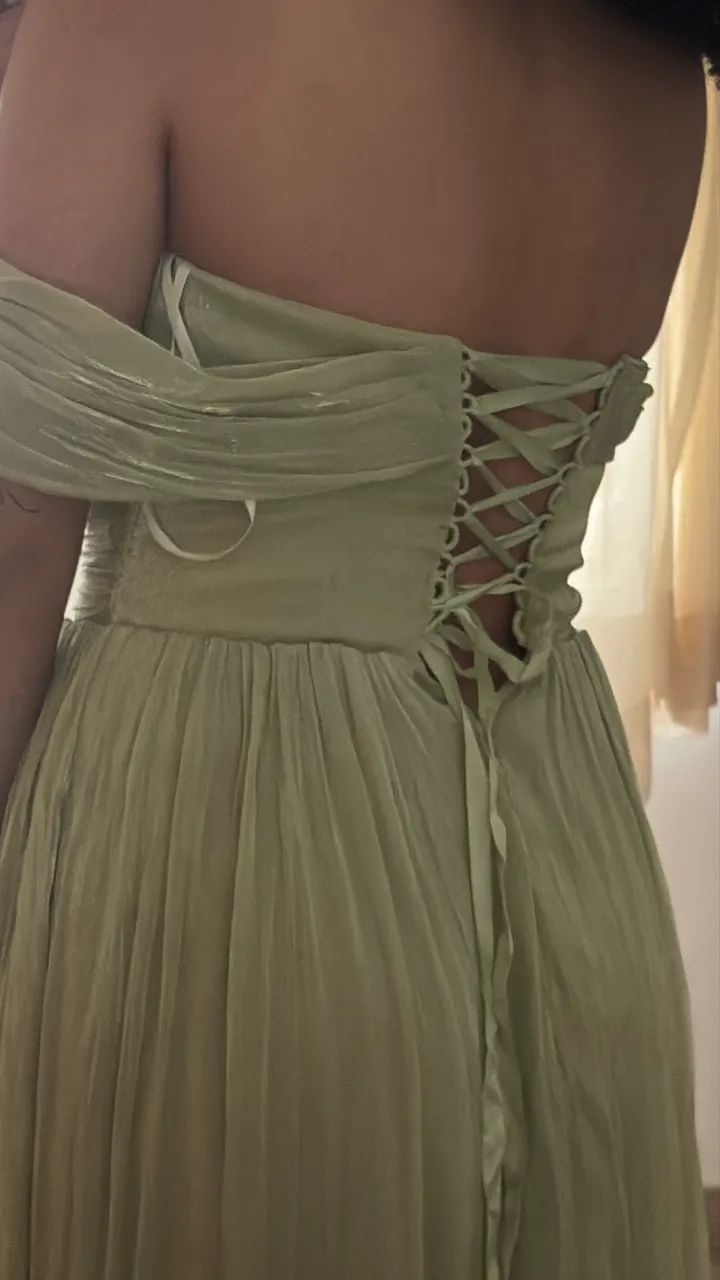 Vestido verde menta com tecido de brilho - Foto 3
