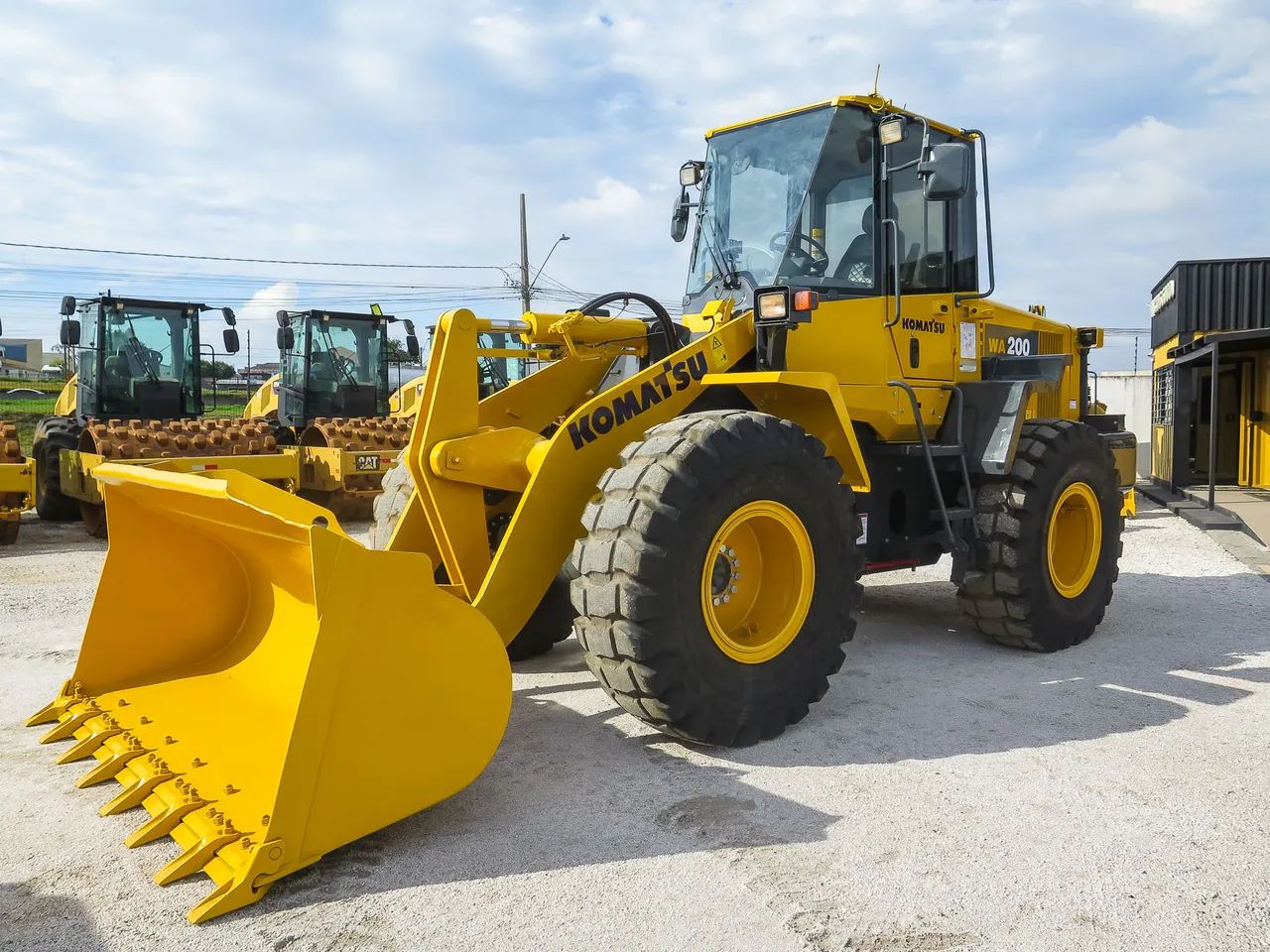 Pá carregadeira KOMATSU WA200 2019 com 10.286h de operação - Foto 4