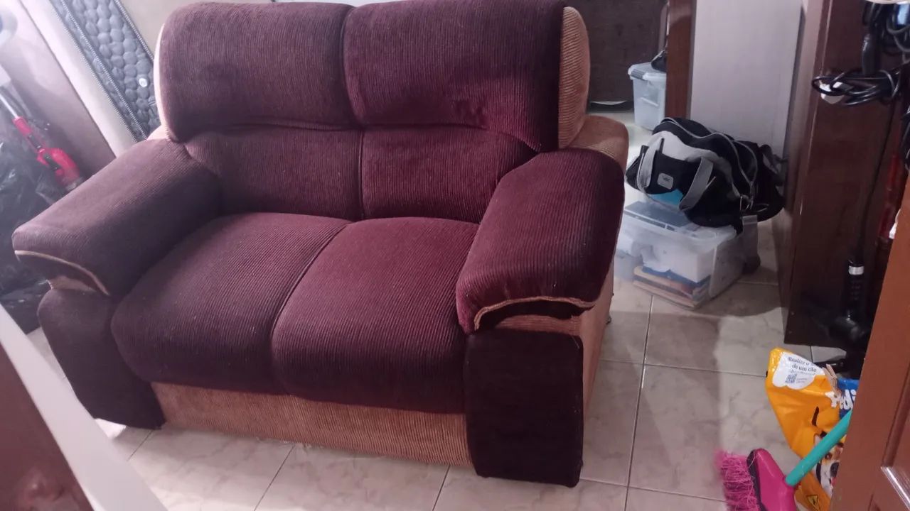 Vendo um sofá 2 lugar - Foto 4