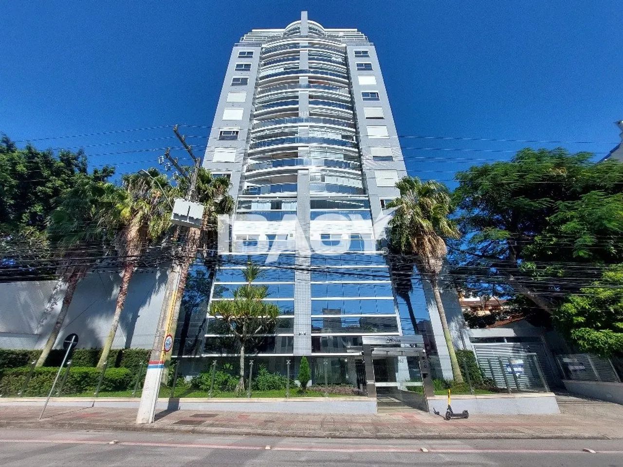 Excelente Apartamento 3 dormitório(s) em Agronômica - Florianópolis
