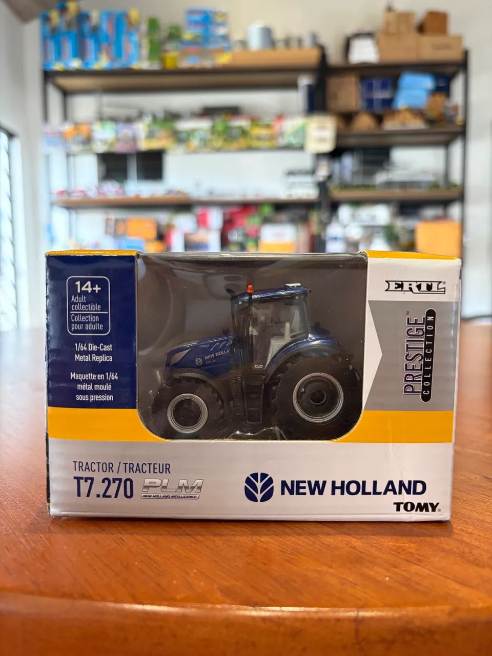 Miniatura trator New Holland T7 270 1/64 - Foto 2