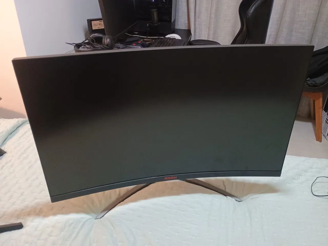 Monitor AGON 