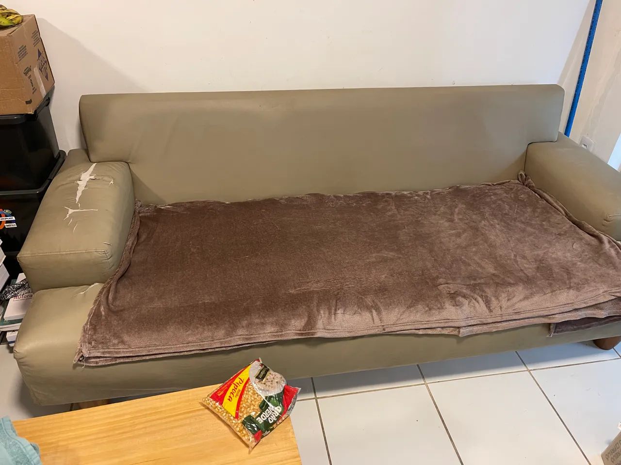 Sofá usado só o acento rasgado. - Foto 2