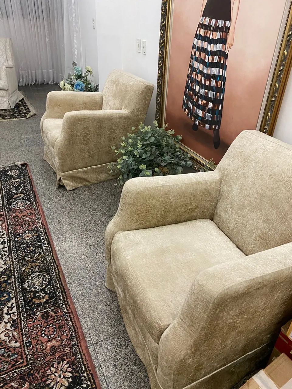 Conjunto de sofá e poltronas elegantes - Foto 2