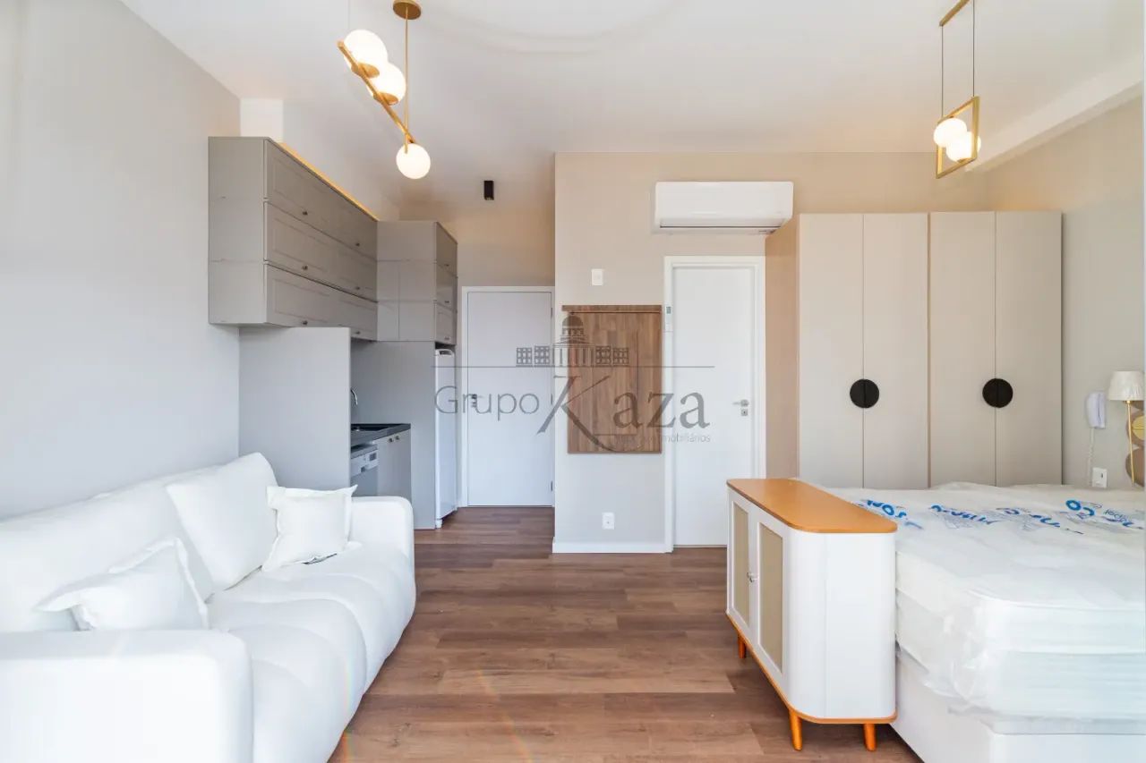 Studio - Vila Nova Conceição - 1 Dormitório - 32m².