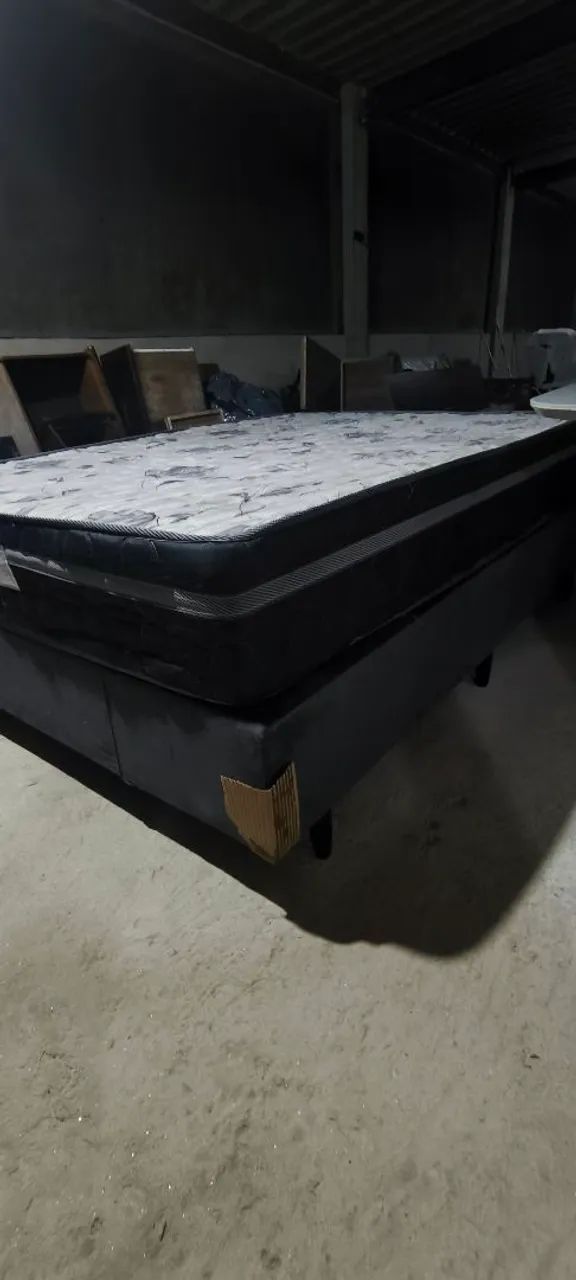 Cama de Casal com ótima Base semi nova