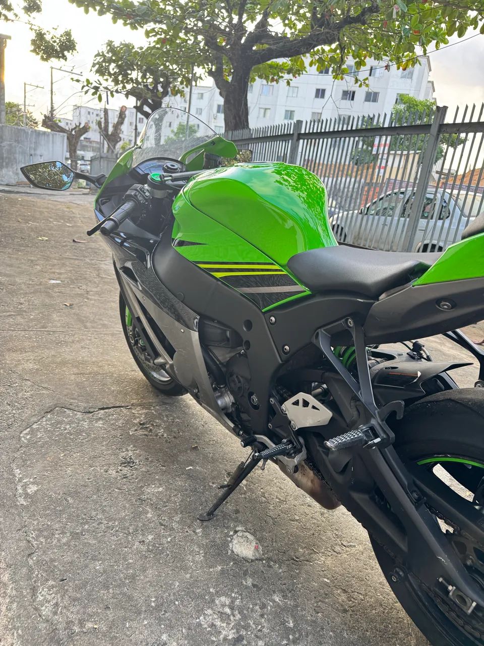 Kawasaki Zx-10/ Zx-10r 1000cc 2019 - 1491030915 | OLX