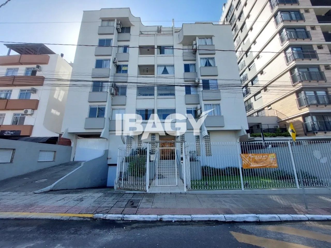 Excelente Apartamento 2 dormitório(s) em Canto - Florianópolis