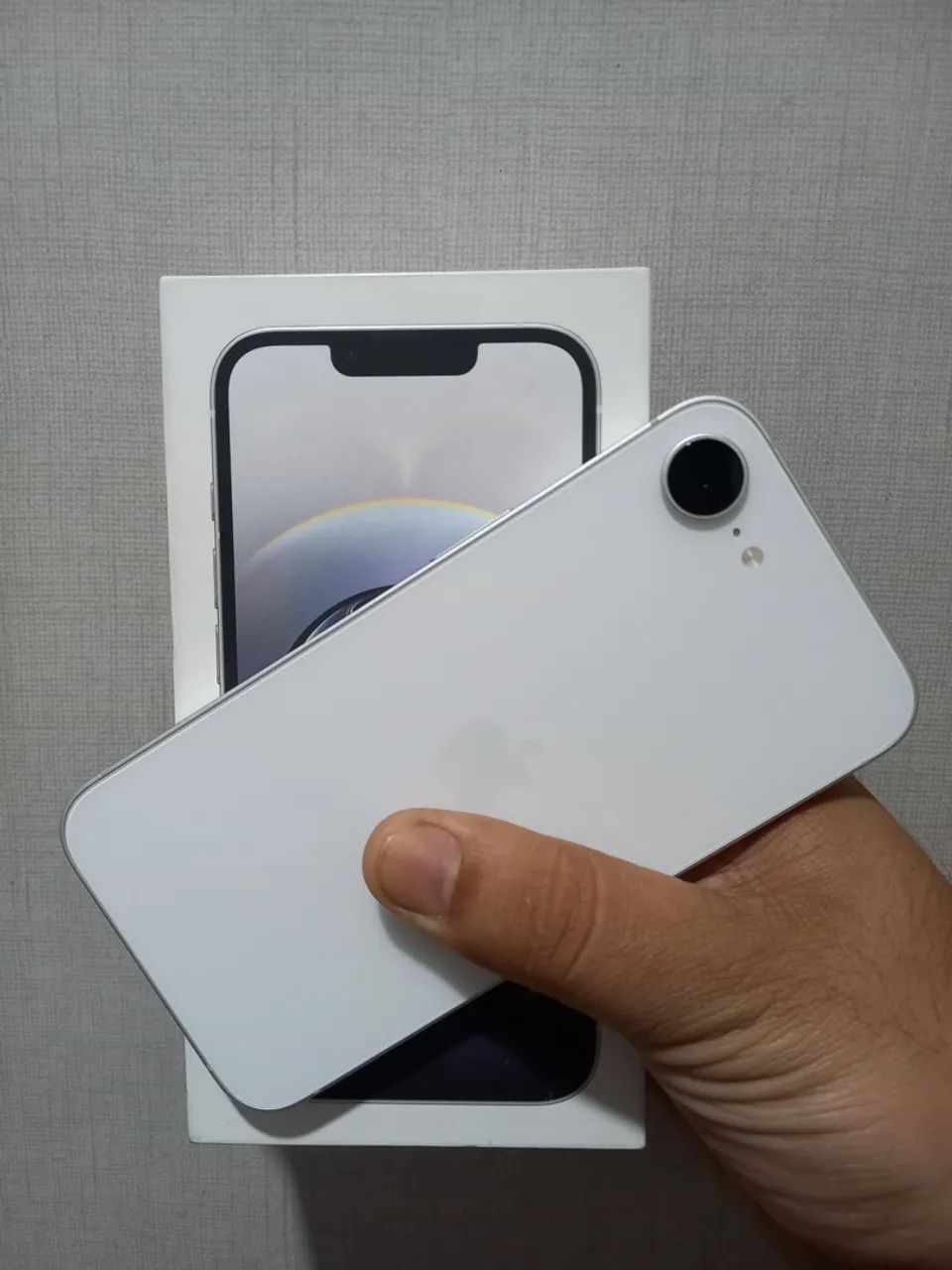 iPhone 16e - Foto 2