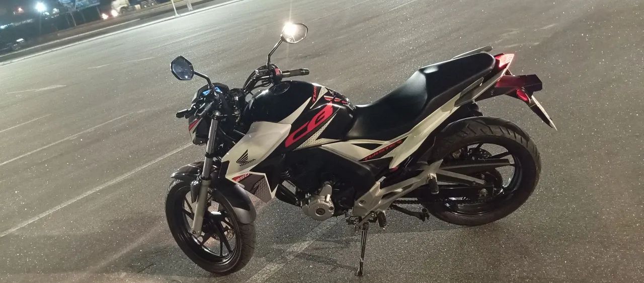 Honda cb250 Twister  - Foto 2