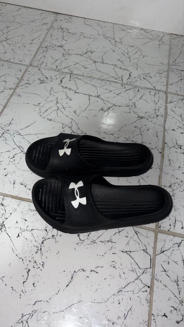 Chinelo under armour