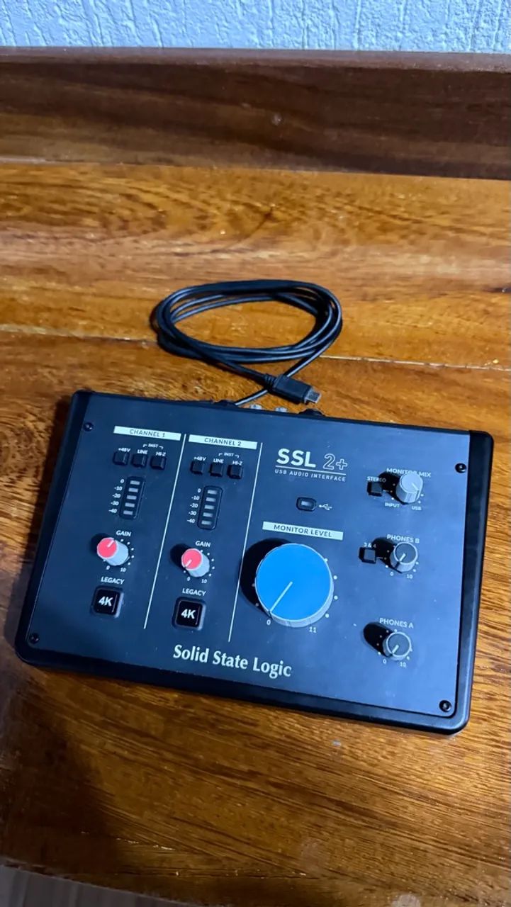 Interface de áudio SSL 2+ - Foto 3