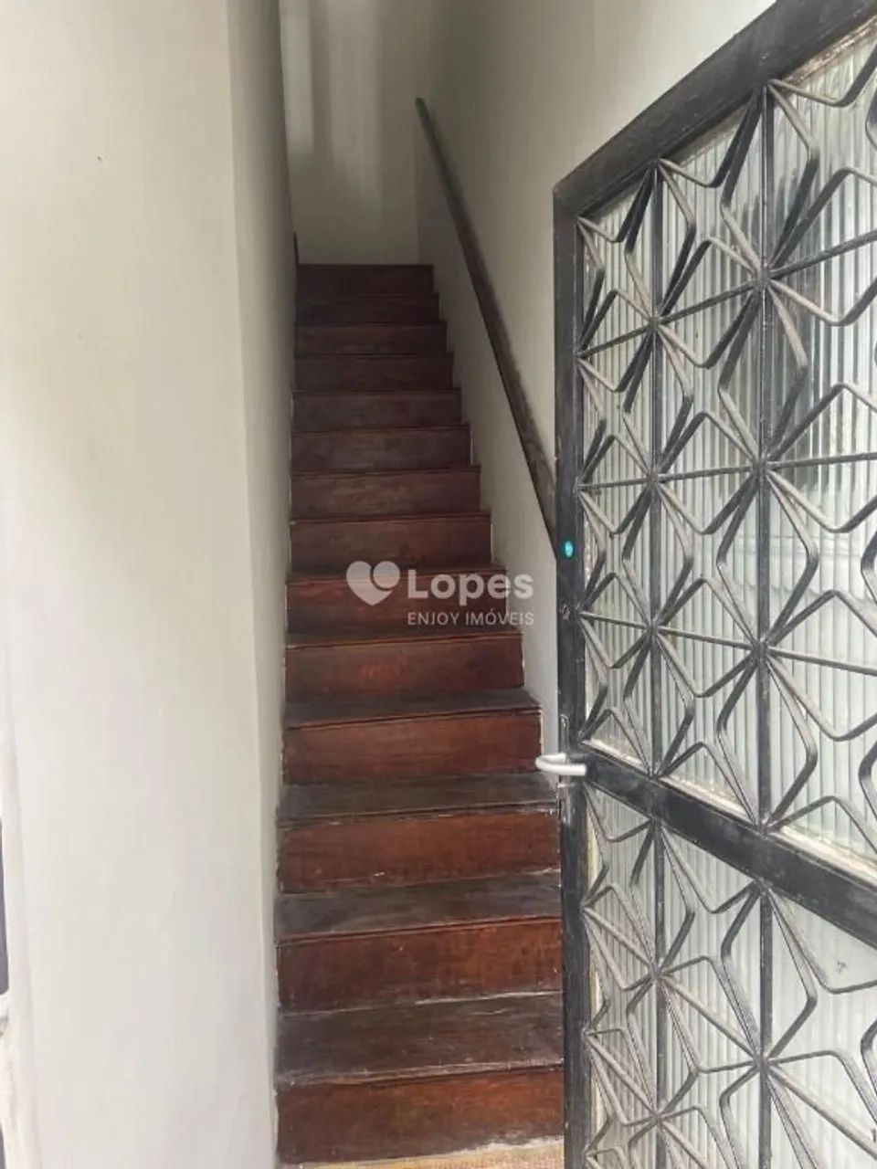 Lopes Enjoy Aluga Sobrado com 2 quartos e 52m2 em Vila Isabel.